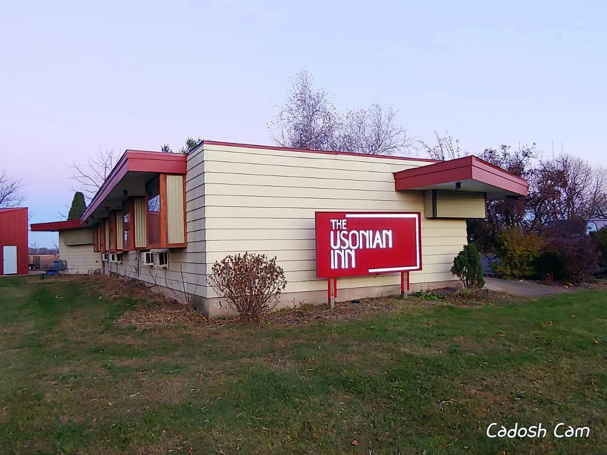 The Usonian Inn Llc Spring Green Exterior photo